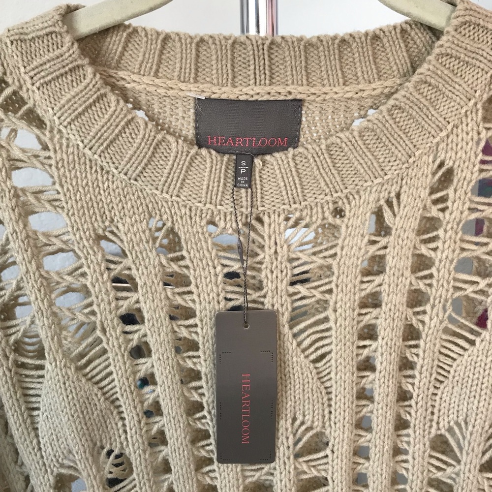 Heartloom Long Sleeve Sweater Size S NWT - Picture 3 of 4